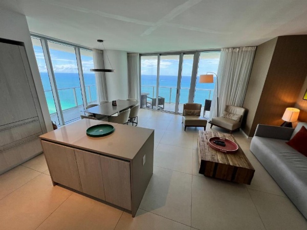 Hyde Beach Resort Rentals image 10